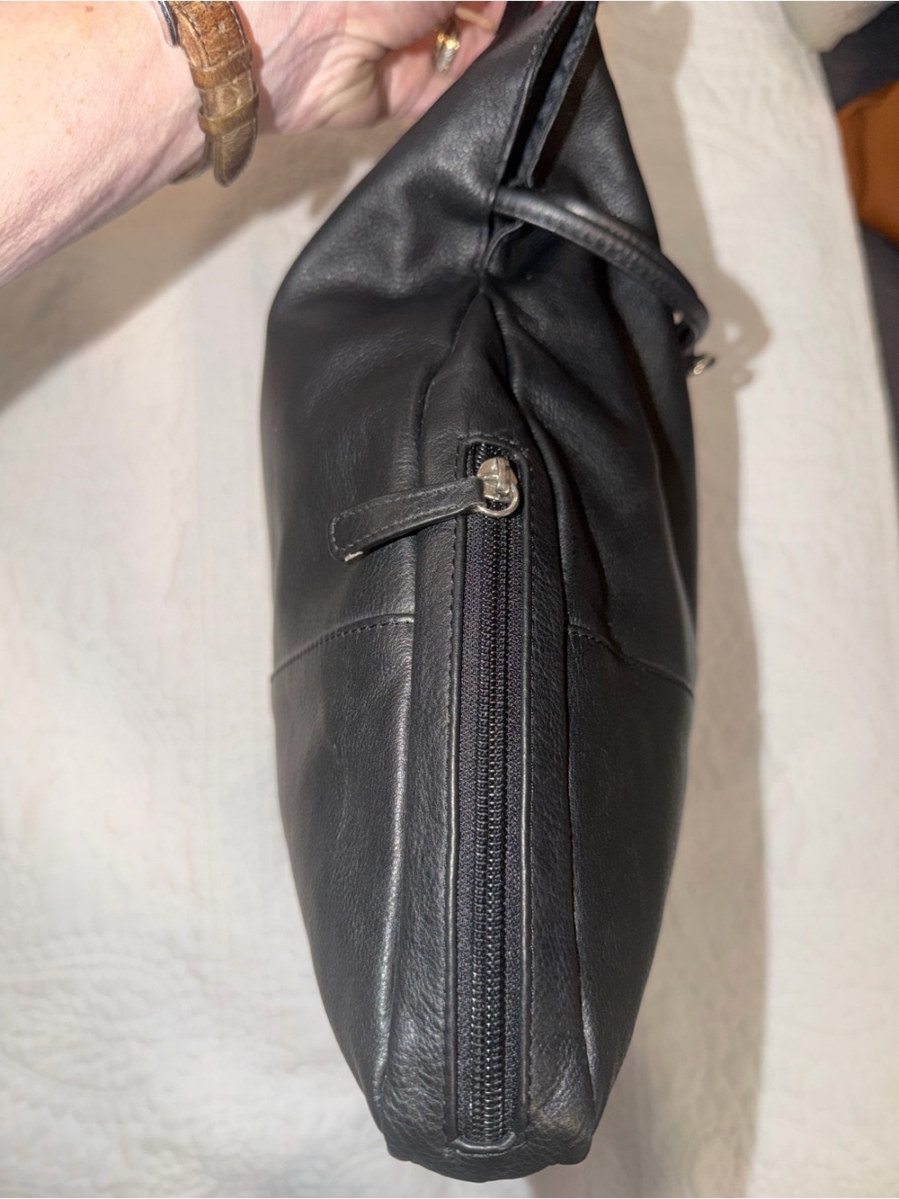 ili New York Black Leather Drawstring Bucket Bag Crossbody Shoulder Bag - Picture 6 of 8